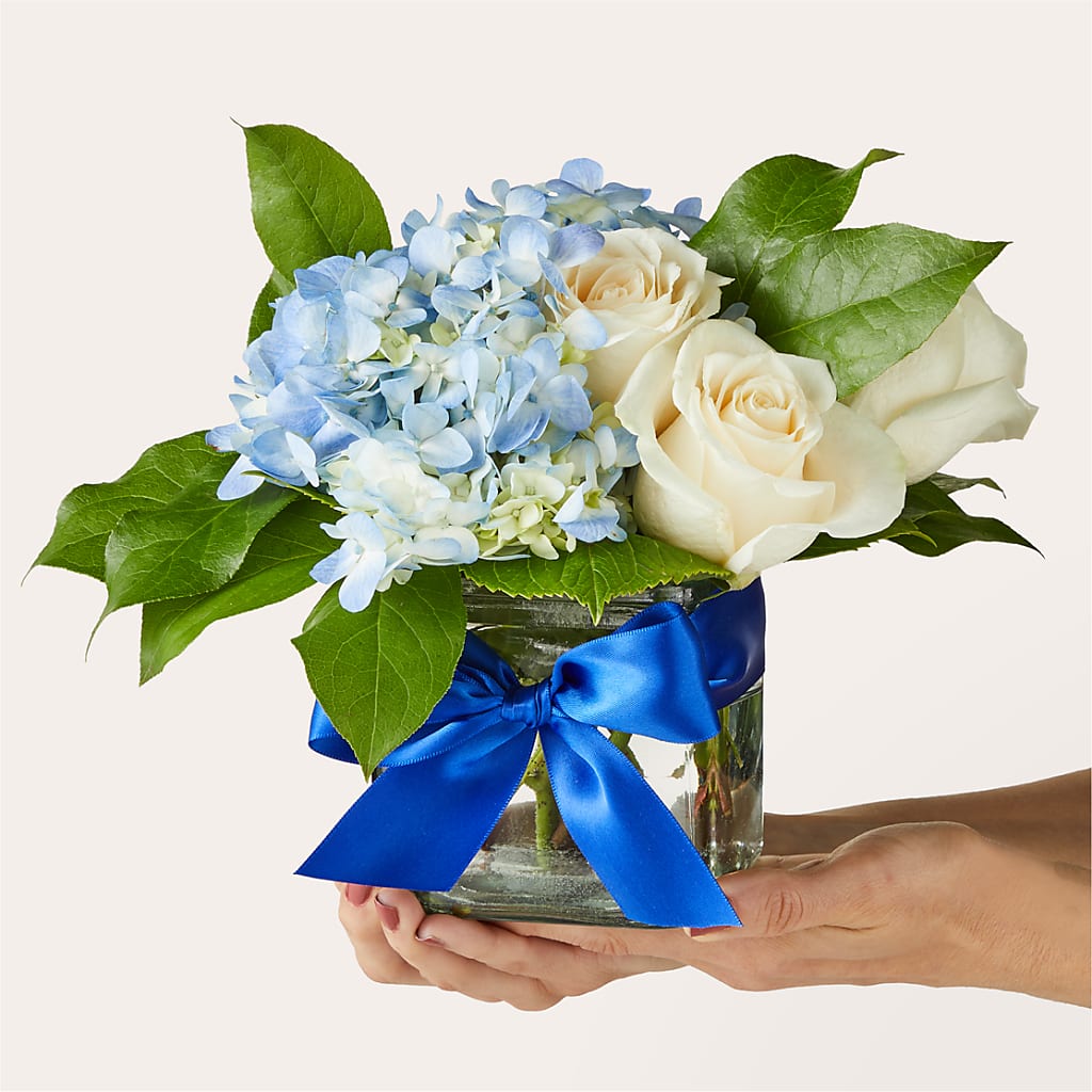 Sky Blue Delight Bouquet – MARIA'S FLORAL CREATIONS, Bethel CT