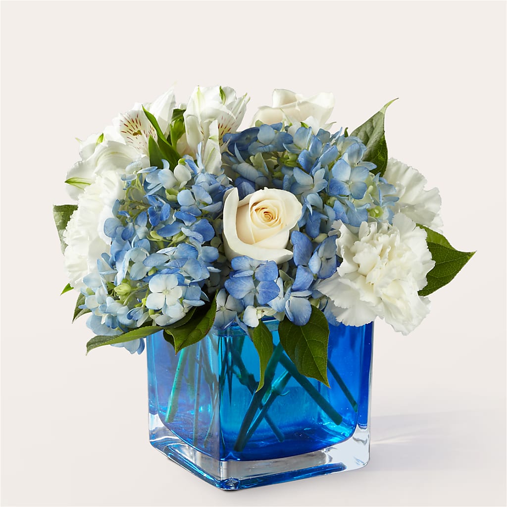 Soothing Waters Bouquet – MARIA'S FLORAL CREATIONS, Bethel CT