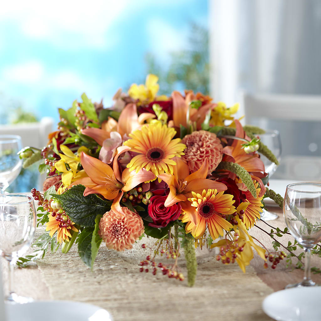 One and Only Centerpiece – MARIA'S FLORAL CREATIONS, Bethel CT