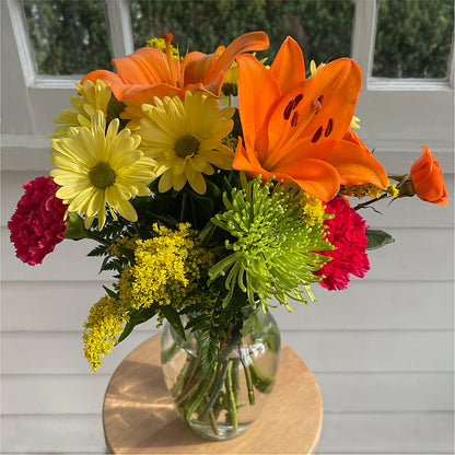 Bold & Bright – A Florist Original – MARIA'S FLORAL CREATIONS, Bethel CT