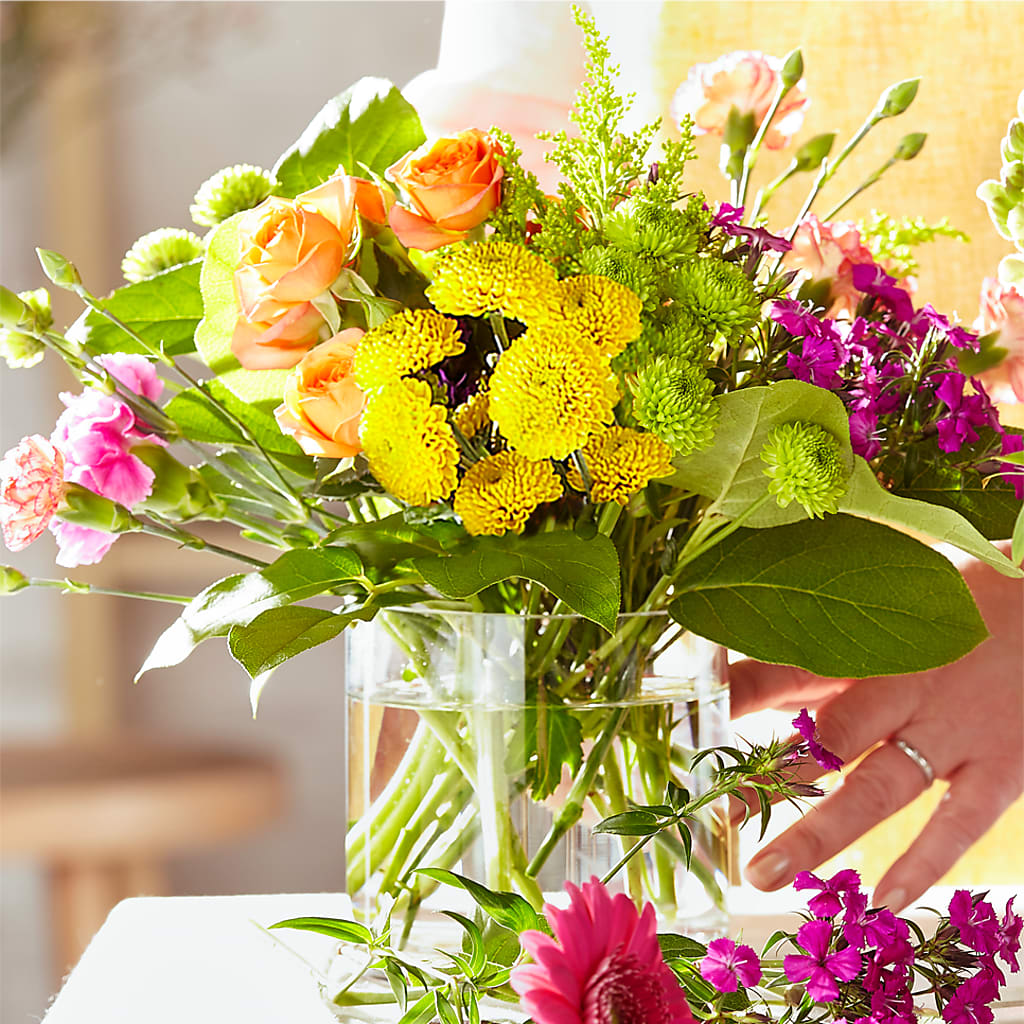 Bold & Bright – A Florist Original – MARIA'S FLORAL CREATIONS, Bethel CT