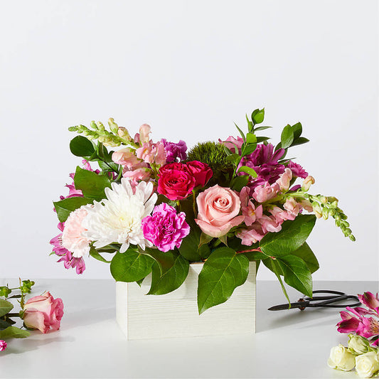 Sweetberry Box – A Florist Original – MARIA'S FLORAL CREATIONS, Bethel CT