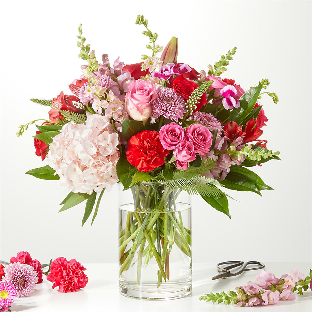 Swooning Over You - A Luxury Florist Original – MARIA'S FLORAL CREATIONS, Bethel CT