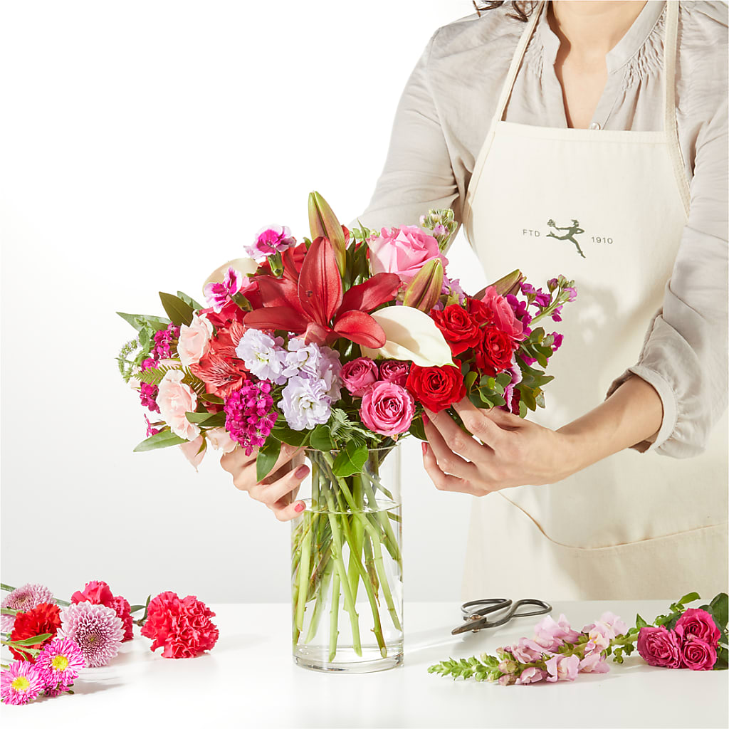 Swooning Over You - A Luxury Florist Original – MARIA'S FLORAL CREATIONS, Bethel CT