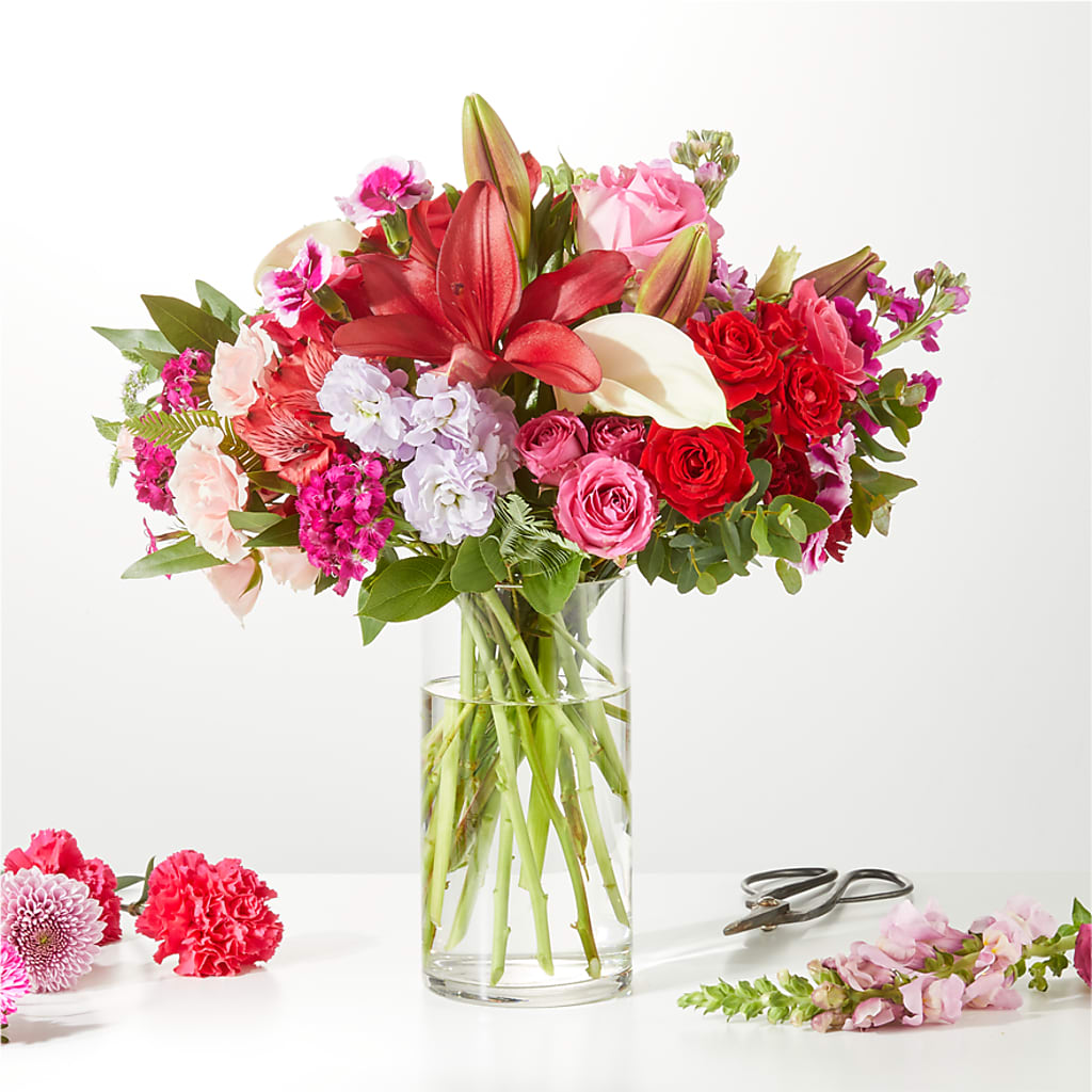 Swooning Over You - A Luxury Florist Original – MARIA'S FLORAL CREATIONS, Bethel CT