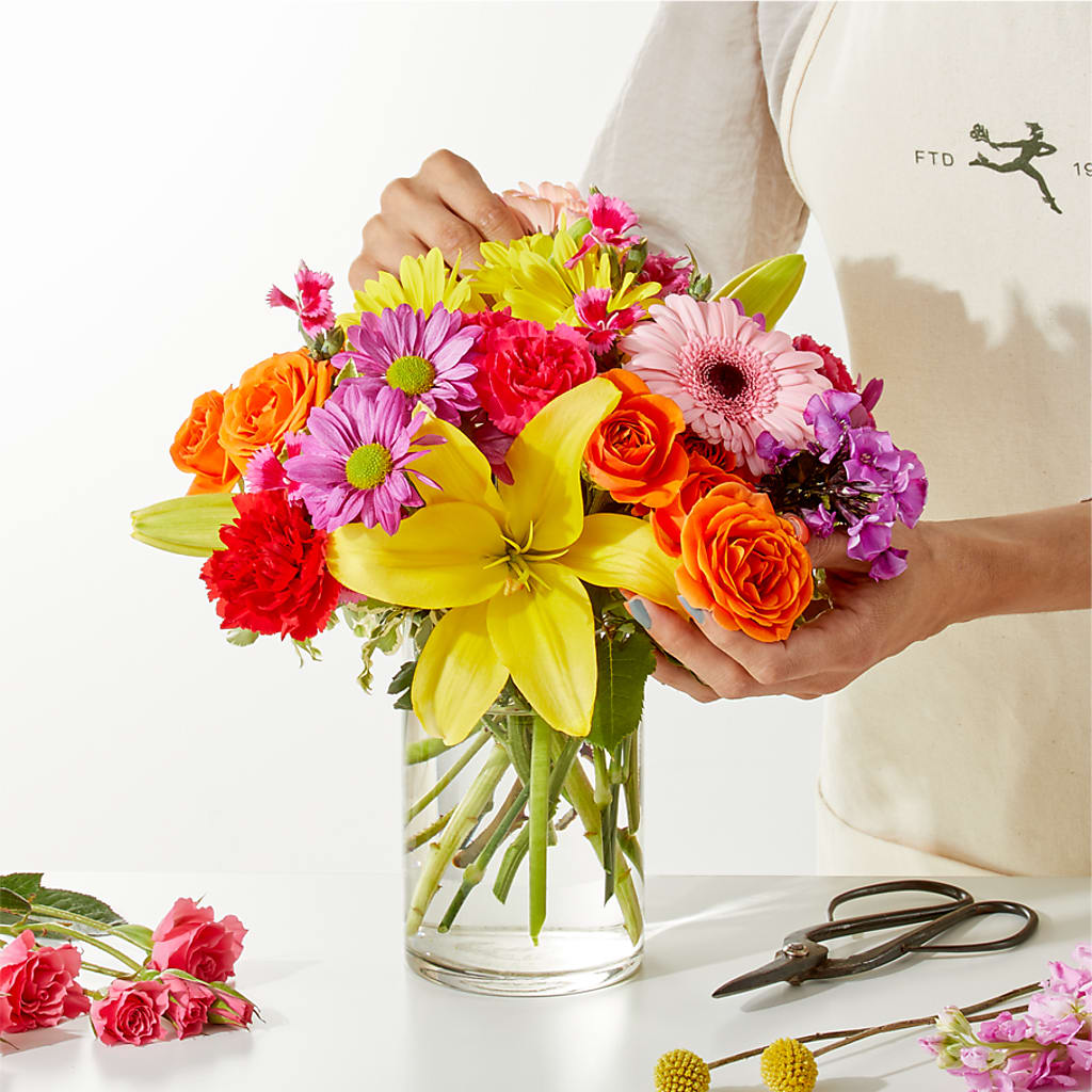 Cue the Confetti - A Florist Original – MARIA'S FLORAL CREATIONS, Bethel CT