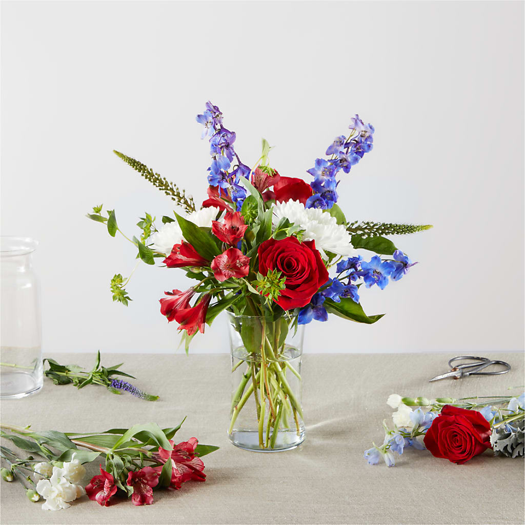 Star Spangled - A Florist Original – MARIA'S FLORAL CREATIONS, Bethel CT