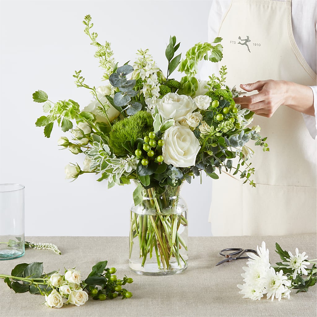 Irish Garden - A Florist Original – MARIA'S FLORAL CREATIONS, Bethel CT