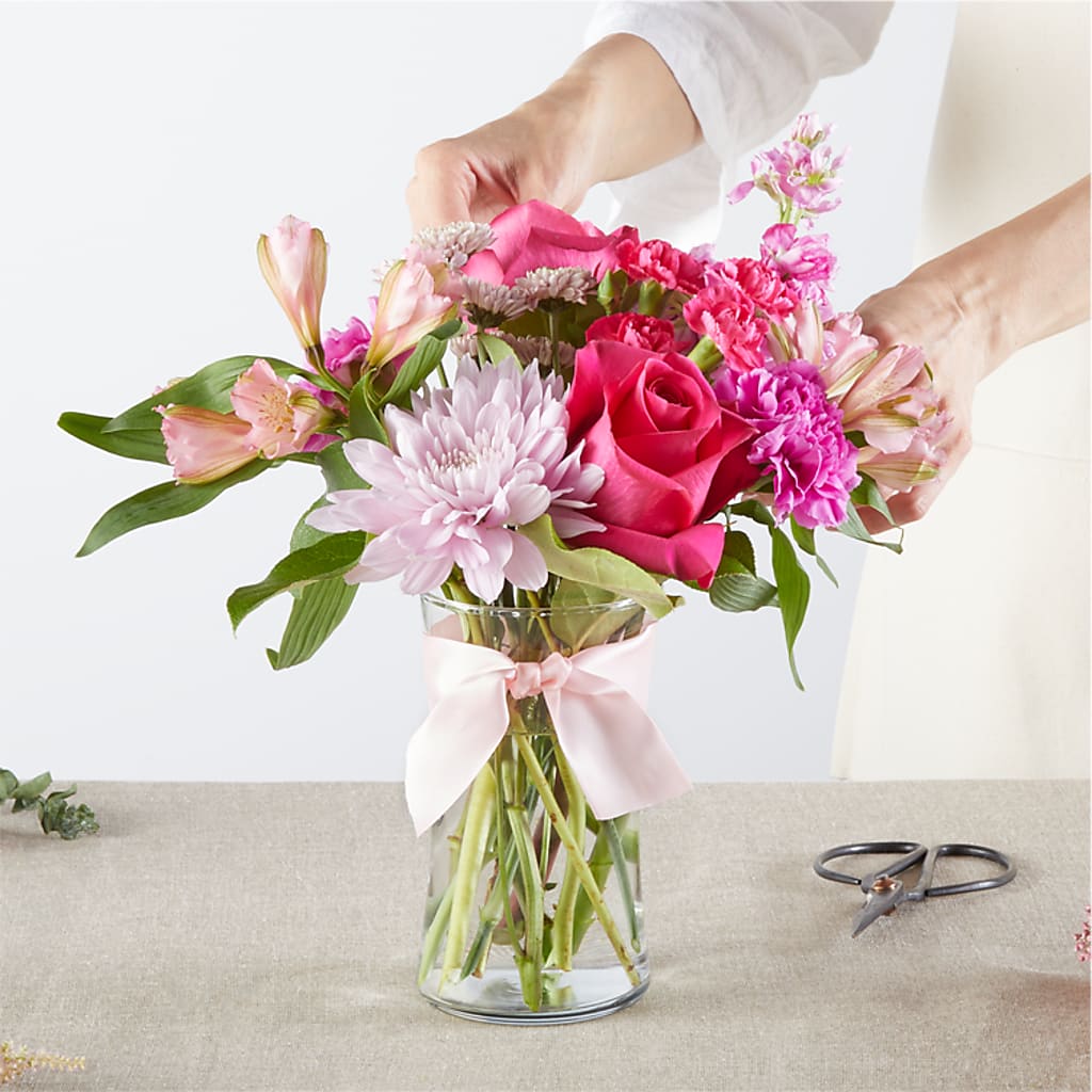 Pink Ribbon - A Florist Original – MARIA'S FLORAL CREATIONS, Bethel CT