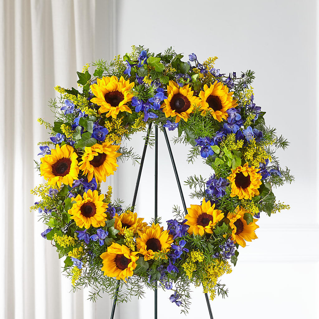 Bright Rays Wreath – MARIA'S FLORAL CREATIONS, Bethel CT