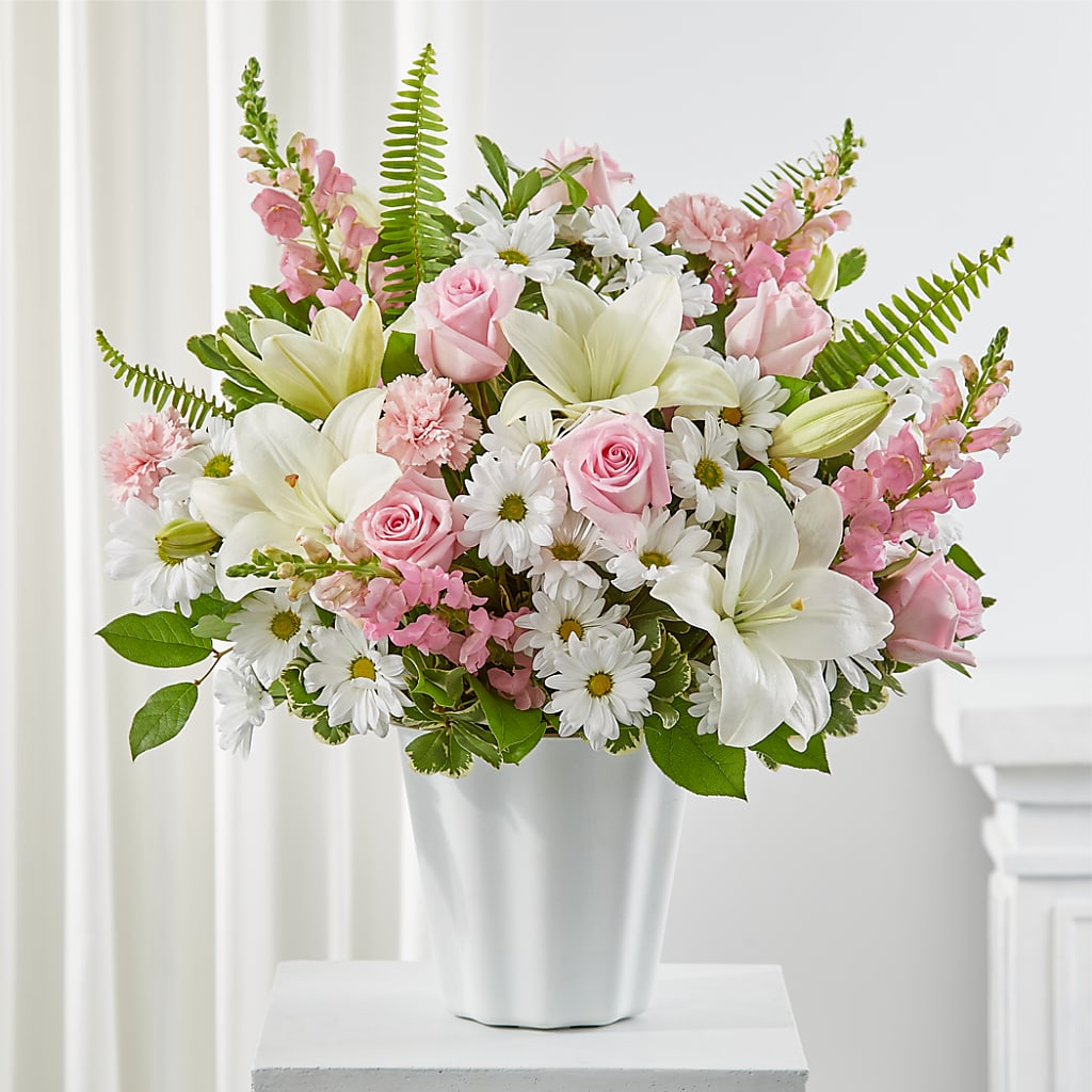 Soft Touch Tabletop Basket – MARIA'S FLORAL CREATIONS, Bethel CT