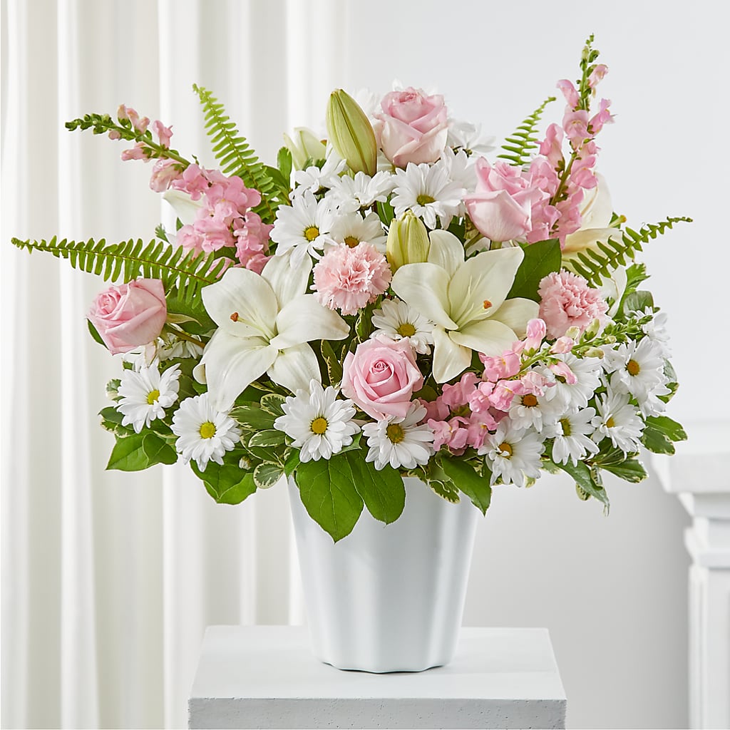 Soft Touch Tabletop Basket – MARIA'S FLORAL CREATIONS, Bethel CT