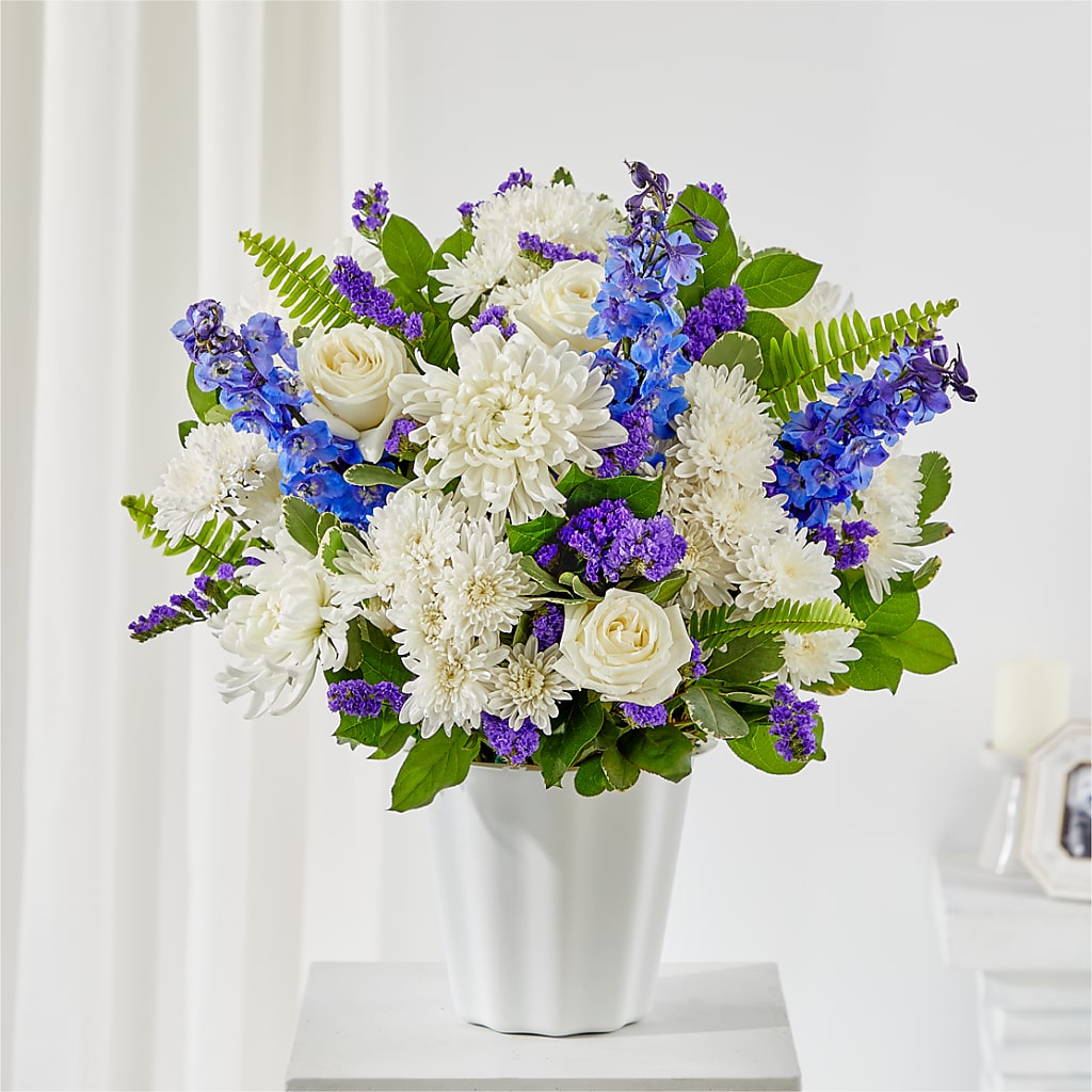 Hold Dear Tabletop Basket – MARIA'S FLORAL CREATIONS, Bethel CT
