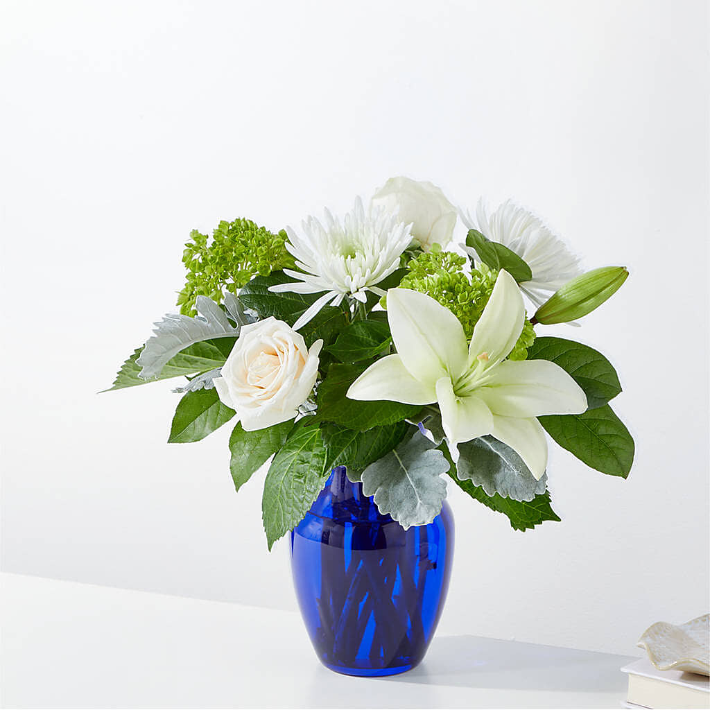 Snowy Dreams Bouquet – MARIA'S FLORAL CREATIONS, Bethel CT