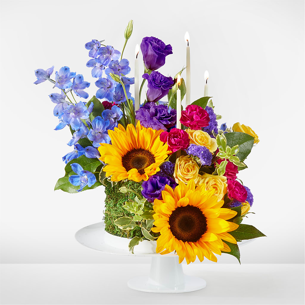Star of the Day Floral Cake – MARIA'S FLORAL CREATIONS, Bethel CT