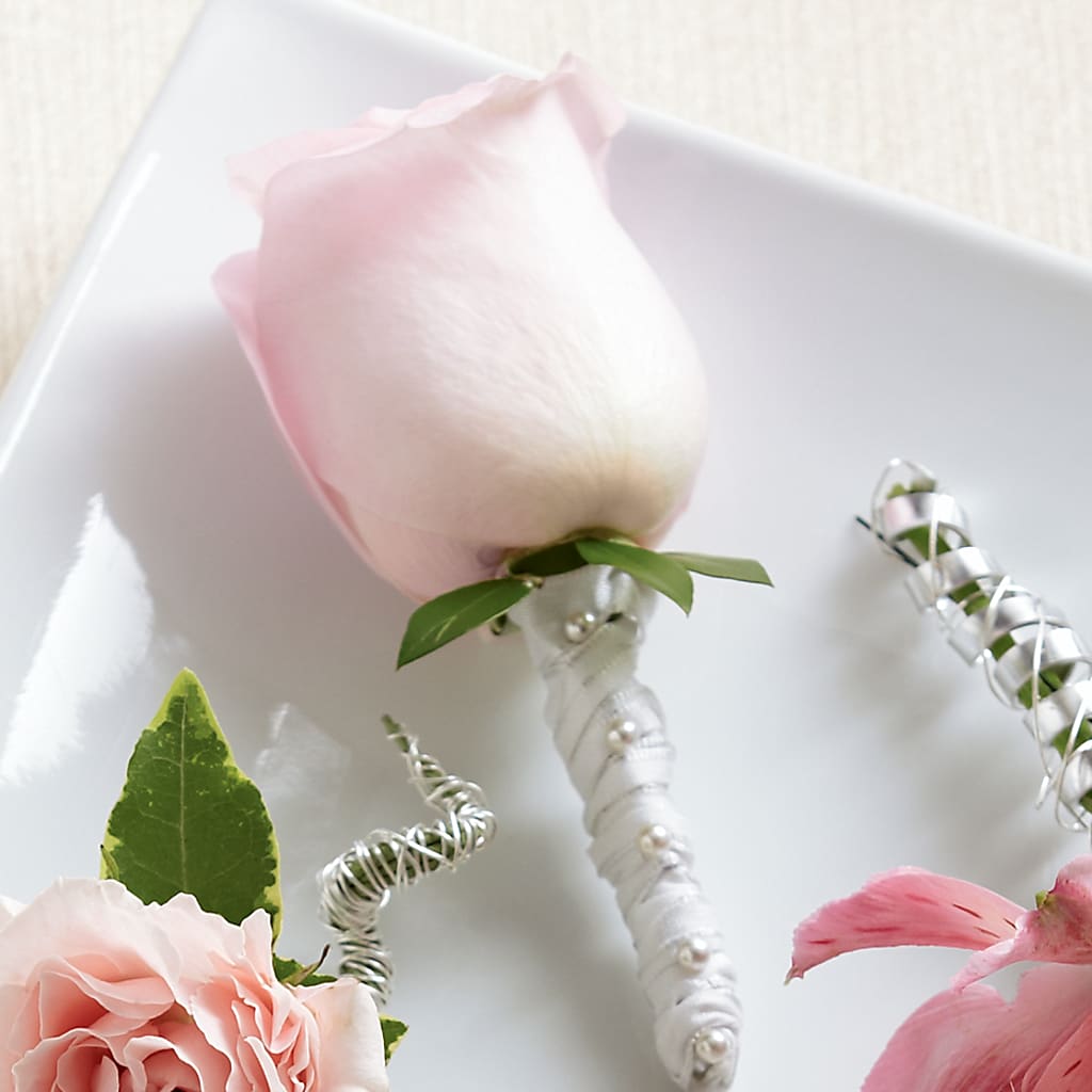 Pink Rose Boutonniere – MARIA'S FLORAL CREATIONS, Bethel CT